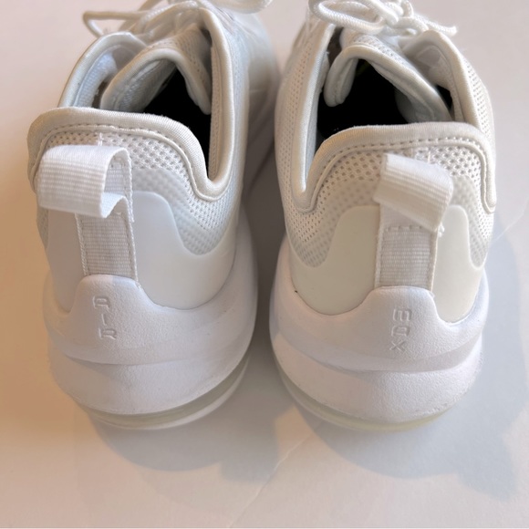 Nike Air Max Axis white running shoes sneakers - Picture 6 of 12